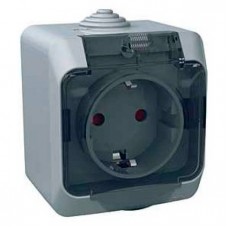 WDE000643 Одинарна зовнішня розетка з заземленням та захисною кришкою 16A IP44 Cedar Plus. Сіра WDE000643 Одинарна зовнішня розетка з заземленням та захисною кришкою 16A IP44 Cedar Plus. Сіра